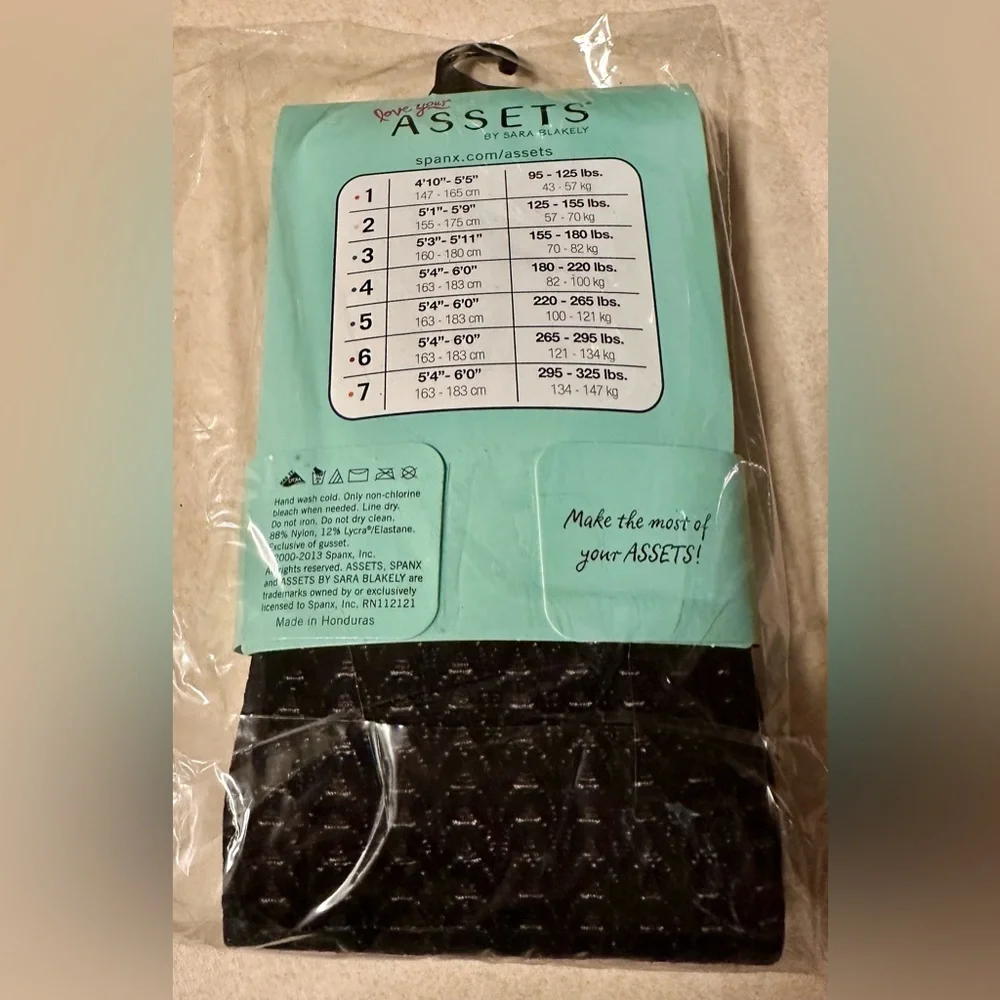 Love Assets By Sara Blakely Shaping Tights Textured Wish Bone Size 2 Black New
